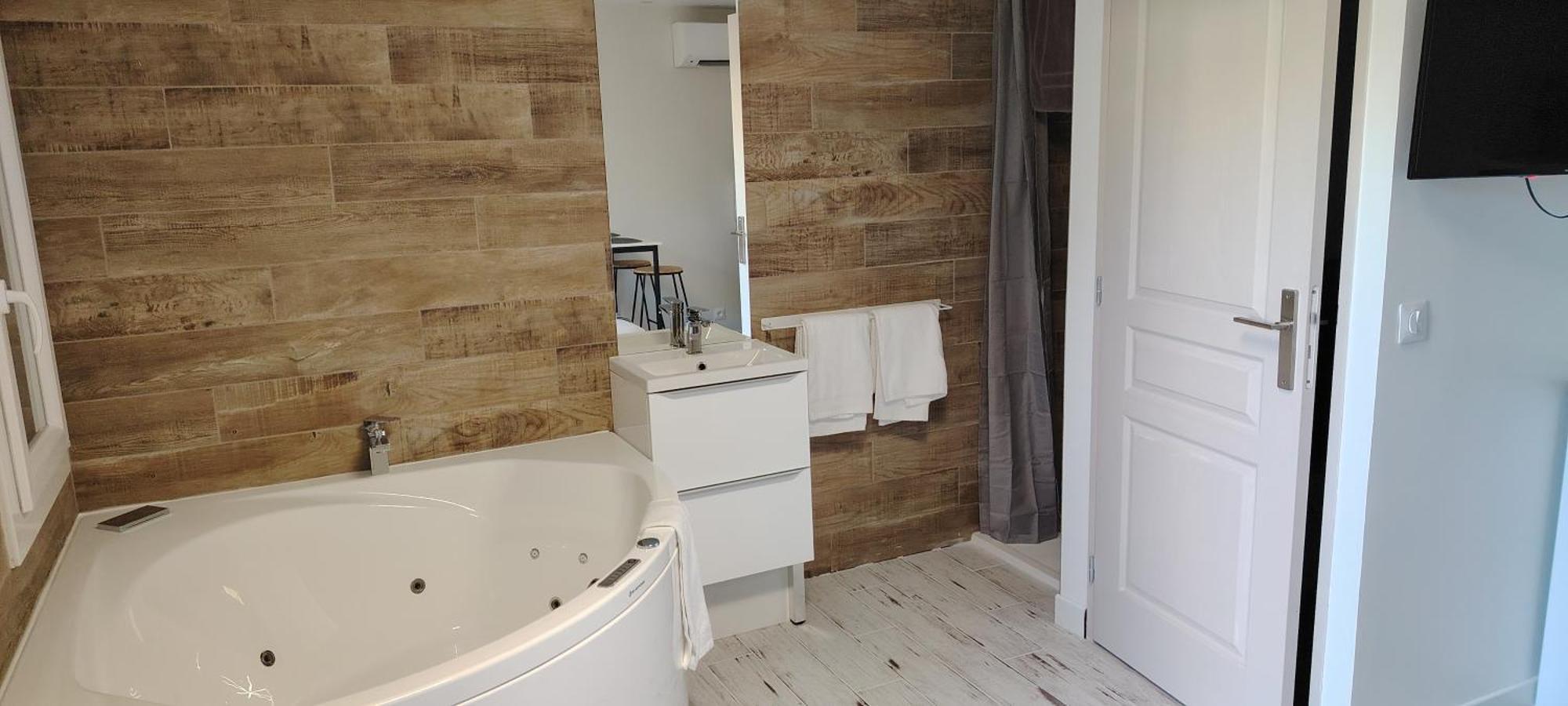 Apartment Cosy Balneo Avec Jardin *